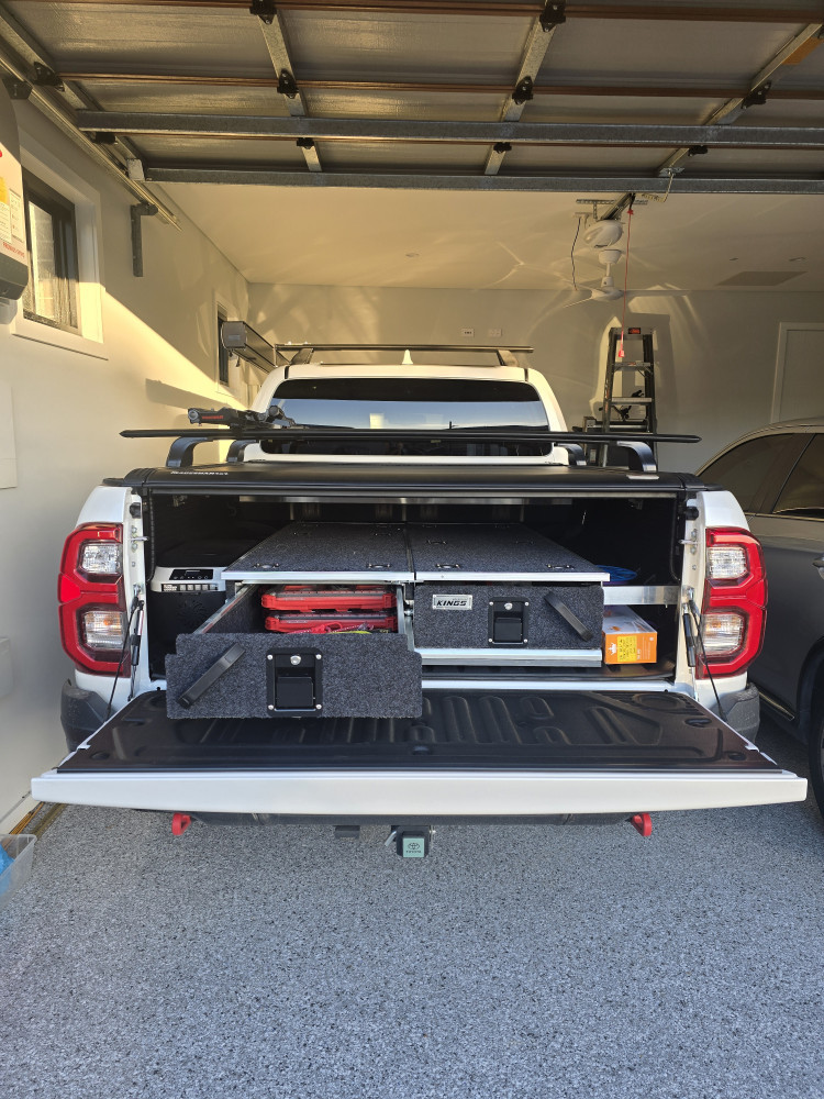 2024-toyota-hilux-gr-s-big-1