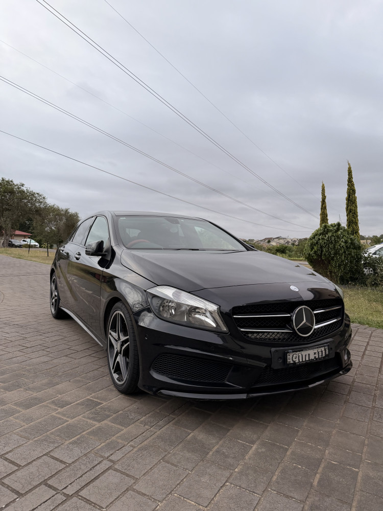 2014-mercedes-benz-a-200-big-0